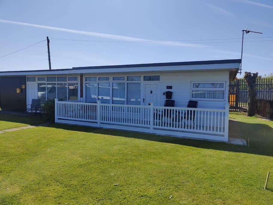 L&L'S Lodge, A Small But Perfectly Formed Chalet Chapel Saint Leonards Eksteriør billede